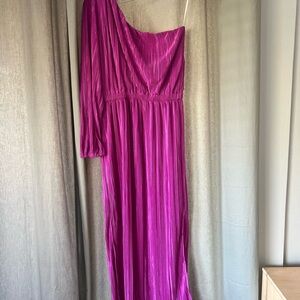 Petal & Pup Pontee One Shoulder Pleated Midi Dress- Orchid